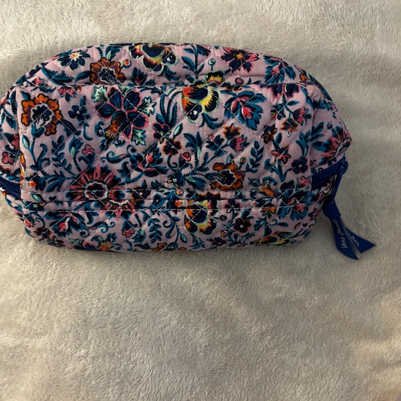 Vera Bradley make up bag - Picture 2 of 4